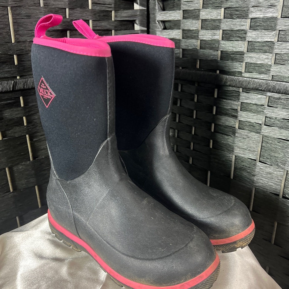 Youth Black and Pink Muck Chore  Boots
